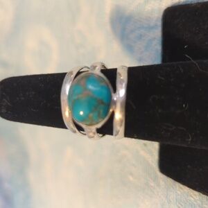 Turquoise and sterling silver ring
